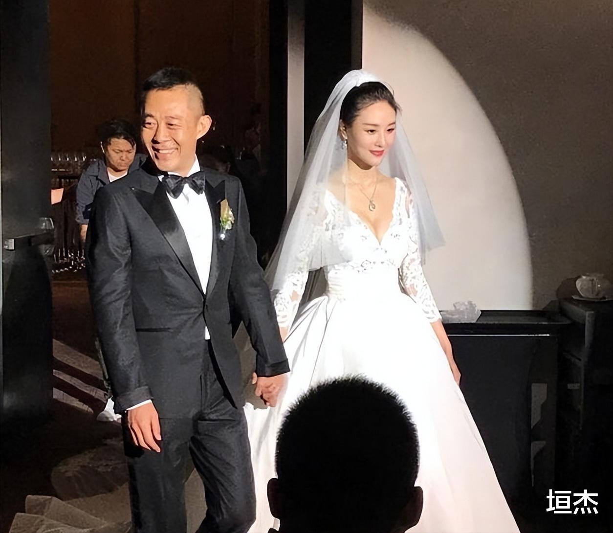 侯勇|侯勇：一婚娶初恋，二婚潘雨辰，三婚娶小20岁粉丝，如今生活怎样