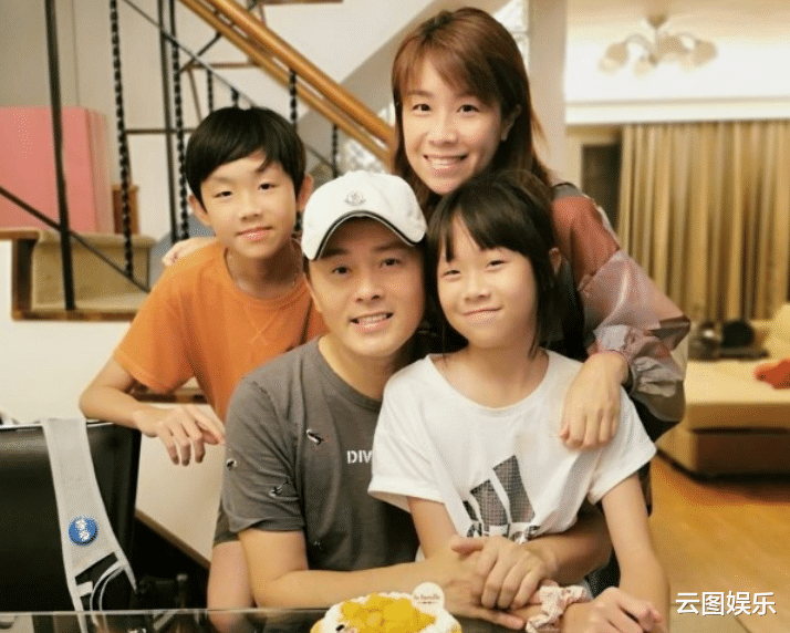 曹永廉|知名港星广州大排档吃饭,好吃到竖起大拇指,58岁内地开2家公司