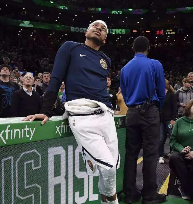 教练|NBA球员如果场上内急该怎么办？