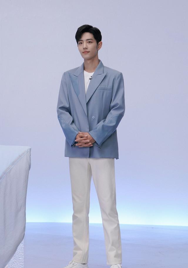 肖战|一场公开活动，肖战再被“吐槽”，简单几个回合就让同行自动沉默