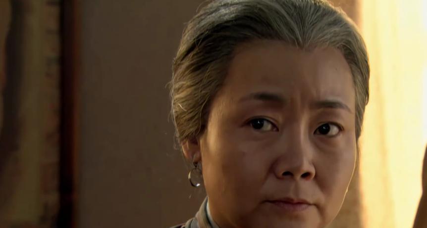 萨日娜|结婚只花了258,老公当家庭煮夫,萨日娜在外打拼,一家4口很幸福