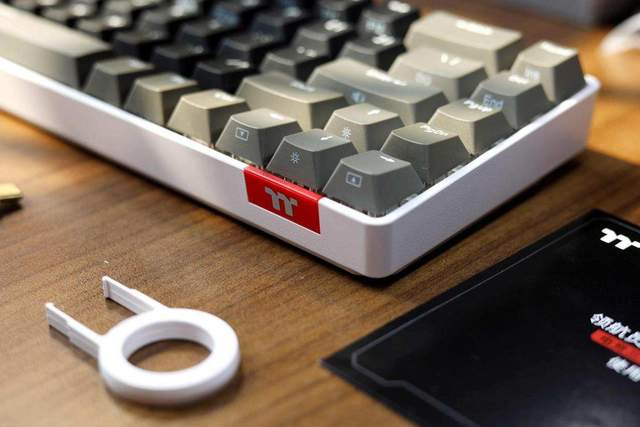 鼠标|TT领航员C360机械键盘+探索者X2鼠标,三模、RGB,想要的都有了