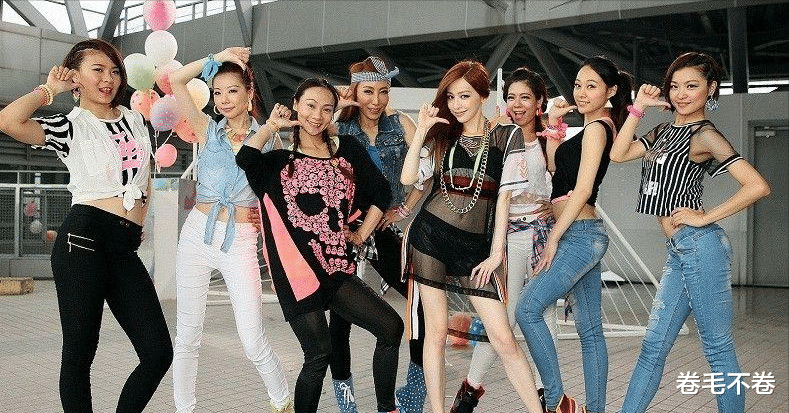 王心凌|39岁王心凌身材有料,娇小爱重训,弹幕:我的眼睛不老实了