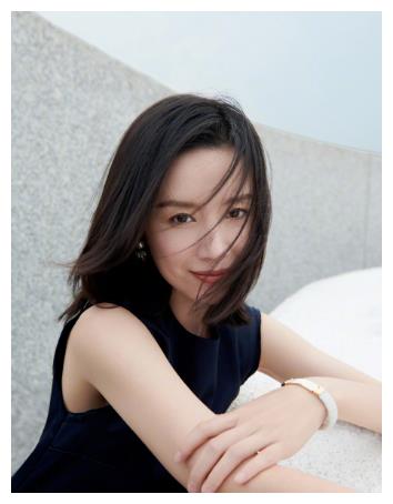 周杰伦|董洁：跟潘粤明离婚10年了，依旧背负骂名，如今生活状况如何？