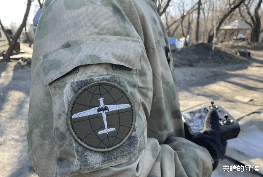 俄军|如何用大疆无人机，俄军教官秀技巧，引发战场革命，前线供不应求！