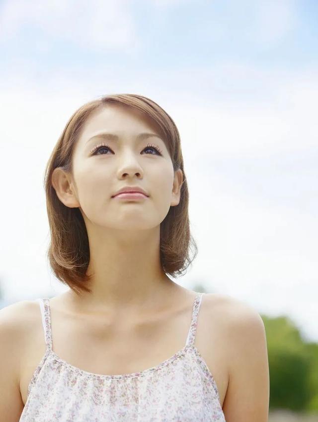 拍人像脸大怎么办？3个摄影技巧，轻松做到自然瘦脸