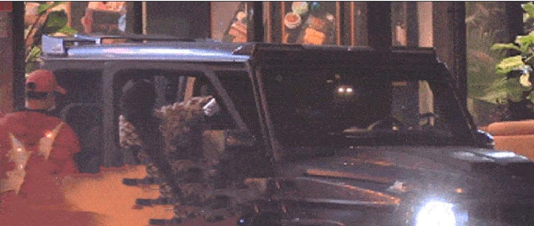 黄子韬|多个媒体拍到黄子韬带徐艺洋去吃韩餐，网友：这个嘴电钻都钻不开