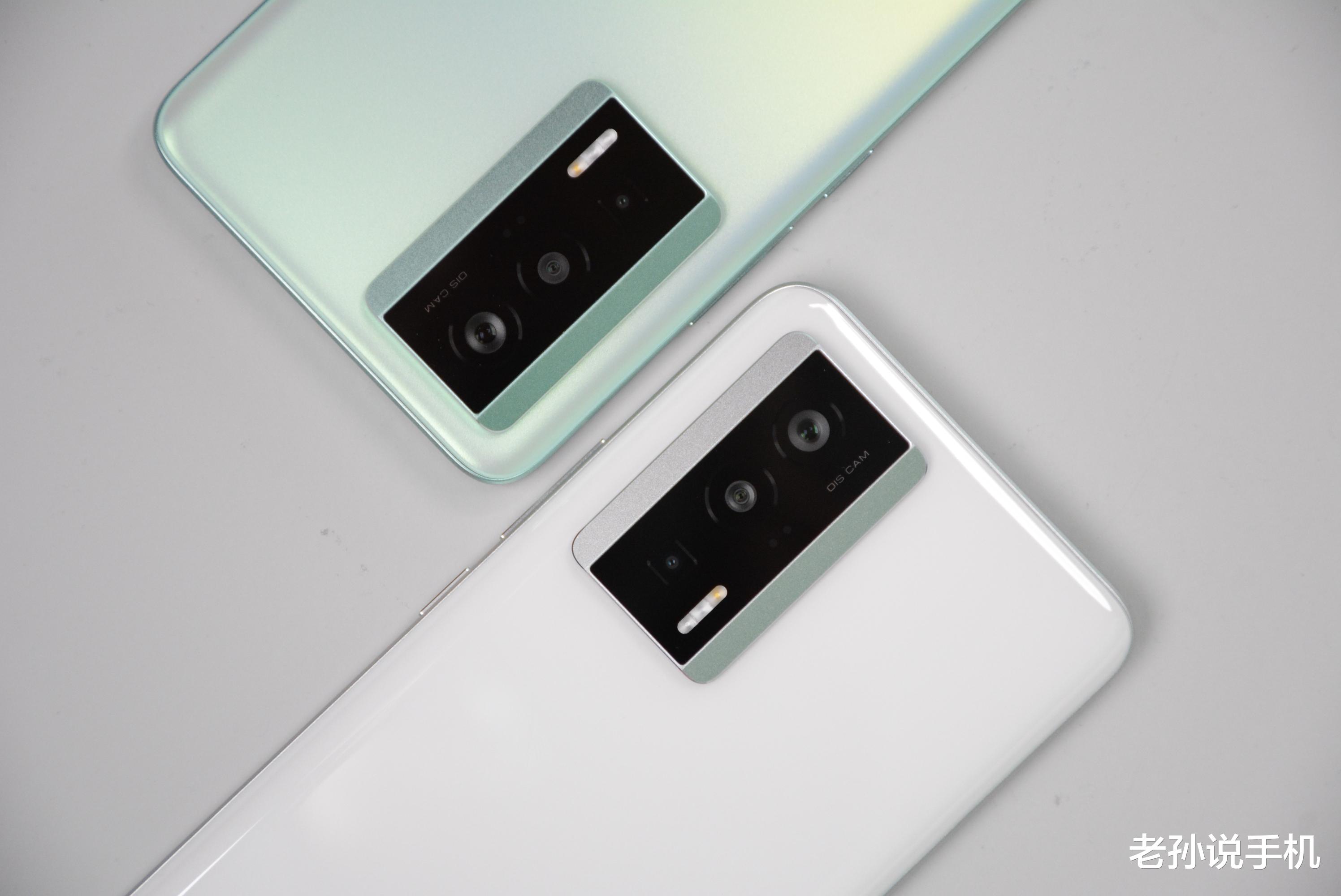 卢伟冰|卢伟冰再立新功，Redmi K60系列首销突破30万台，为啥会受欢迎？