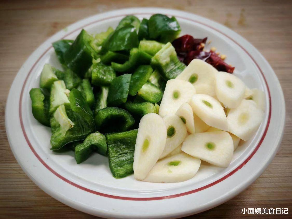 深秋,黄瓜苦瓜靠边站,建议吃这瓜,润肺养胃,热量低,营养佳!