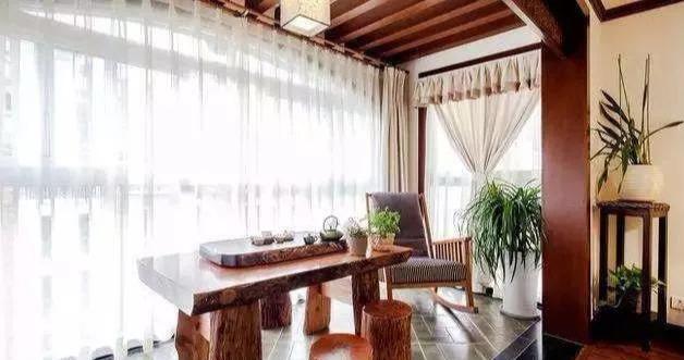 阳台只晒衣服?那是一文不值,这样改造还能多出一房,可值千金