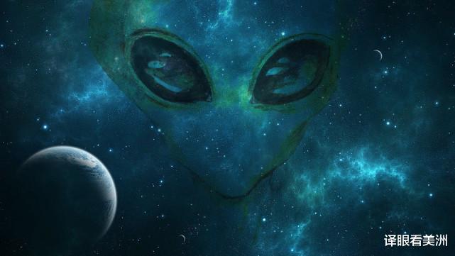 超大不明飞行物绕地球飞行,太空迷发照片,推测外星人正监视人类