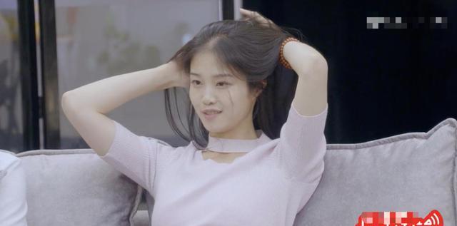 李君婕|重温《心动的信号1》才发现：李君婕这4个行为就是在明目张胆抢人