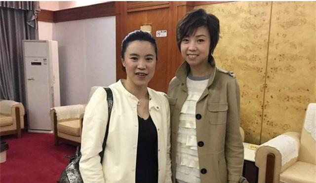 张怡宁|国乒一姐张怡宁恋爱曝光，为何嫁大20岁徐威？真的比王楠幸福吗？