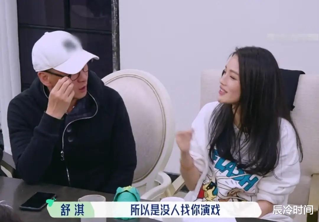 周杰|52岁周杰靠种米身价过亿，出门必戴帽子口罩，隐忍多年才大彻大悟