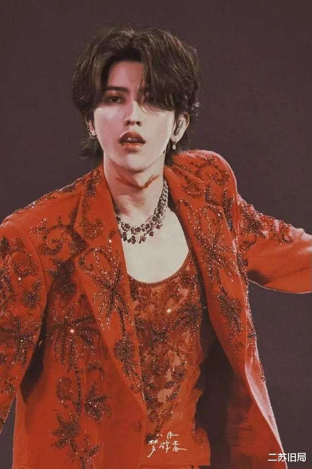 流行|诡异!流行歌手的“火爆”背后,是根本没有代表作的尴尬现实