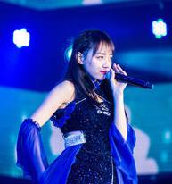 黄婷婷|多年前那个让人惦记的“剪刀手”女孩，被富豪看中后，黄婷婷现状如何了