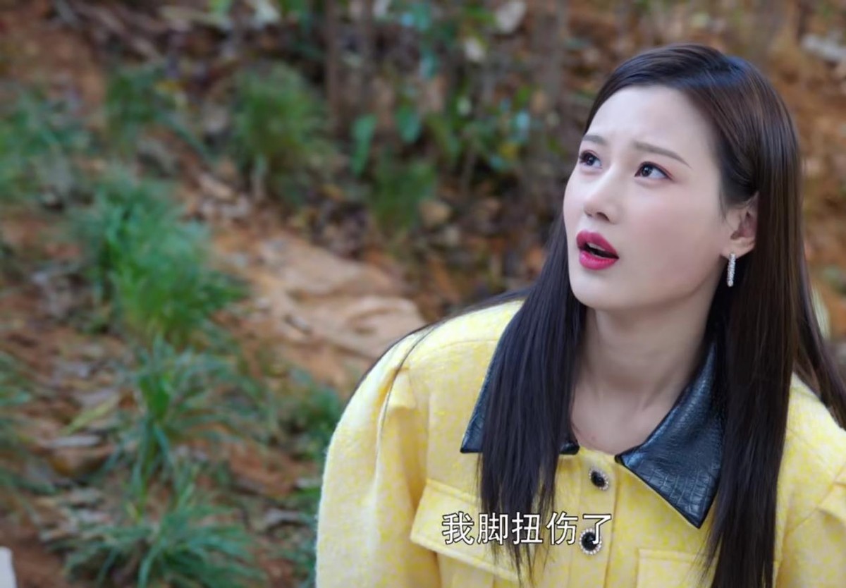 眼里余光都是你|又一偶像剧成王炸，刚开播就冲上飙升榜第一，连刷10集收不住