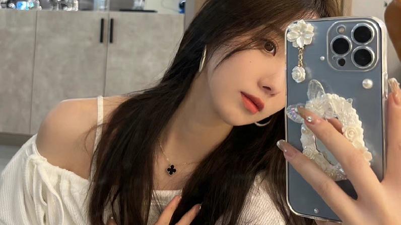 姜允儿|姜允儿跳槽后人气仅100多人，没有跳舞天赋，黑桃A看几百次没学会