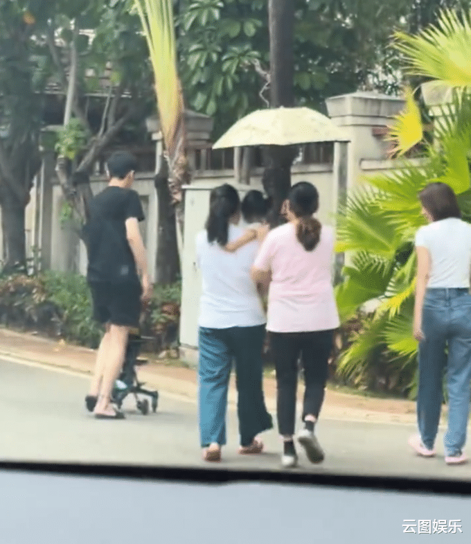 唐艺昕|张若昀唐艺昕一家度假,2岁女儿扎小辫太可爱,由俩保姆专门伺候