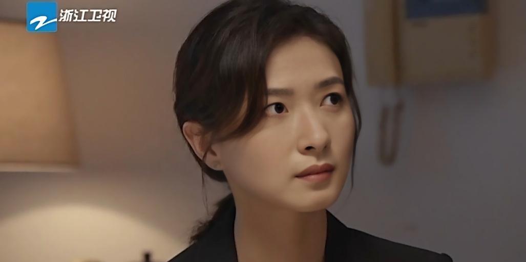 爱心|《大博弈》秦昊能说服老任，多亏万茜的辅佐，两人关系呼之欲出！