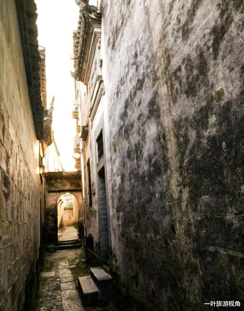 牟家村|背上画袋前往南屏古镇，用画笔勾勒出徽派建筑的独特风格