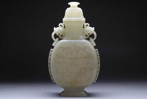 和田玉籽料|舊藏和田玉籽料“双龙兽面出戟赏瓶”