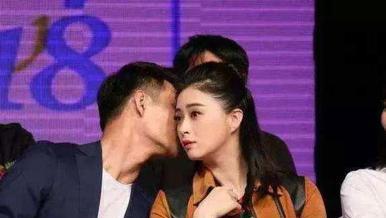 蒋欣|蒋欣晒美照,肌肤娇嫩如少女,和王凯关系亲密却不是恋人