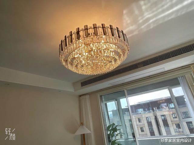 太羡慕她家新房了,装修效果还不错,全屋网购的灯具便宜又好看