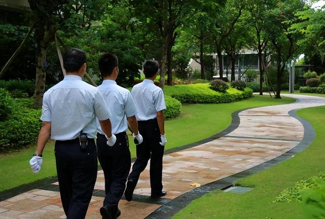 “就因我练过散打,就不能算正当防卫?”男子被打后还击获刑12年