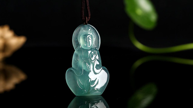 象牙|“玉不琢，不成器”，玉雕师对翡翠的重要性！