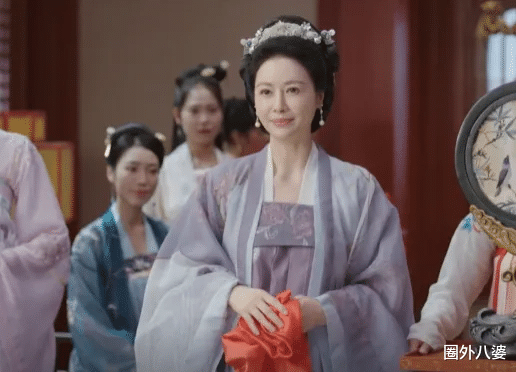 甘比|甘比最新照曝光,她这张脸怎么越来越像大刘原配了?