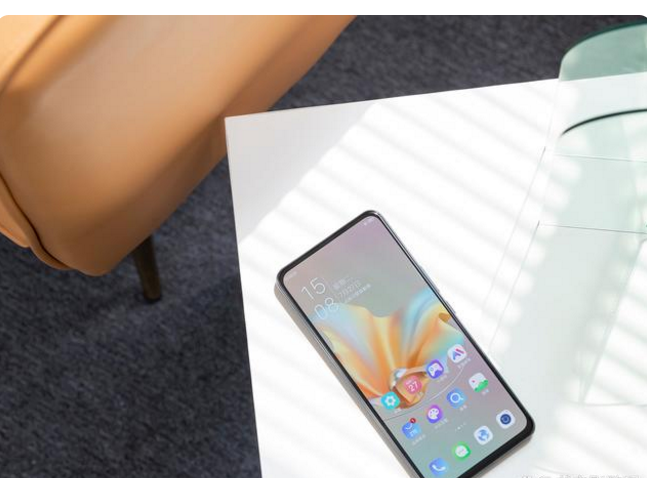 thread|屏下摄像头机型仅售1759元起，骁龙870+256GB，性价比颇高