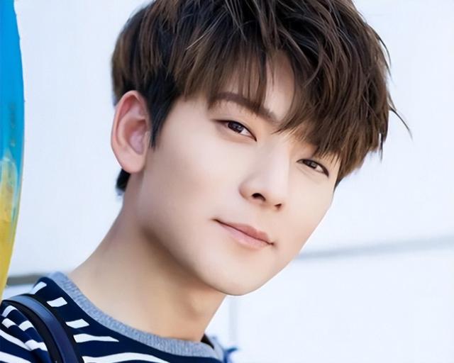 毛晓彤|毛晓彤:原生家庭受过苦难,婚姻里唯唯诺诺,也换不来老公的忠诚