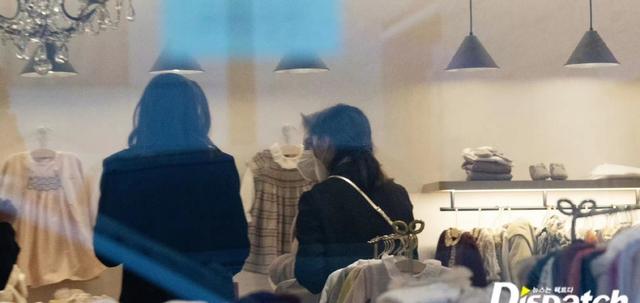 穿衣搭配|宋仲基大一岁的妻子身材真火辣！婚前穿搭超性感，婚后却变小女生