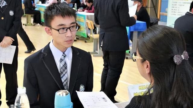 996|又一“铁饭碗”迎来扩招,待遇很不错没有996,往届生也可报名