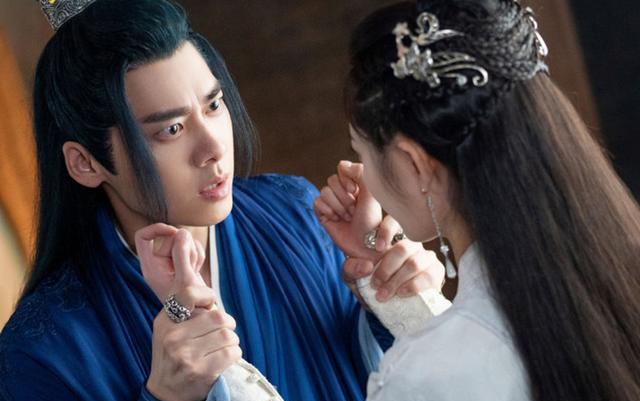 電視劇|《鏡雙城》看了電視劇后，收回吐槽動漫的話，至少蘇摩不是戀愛腦