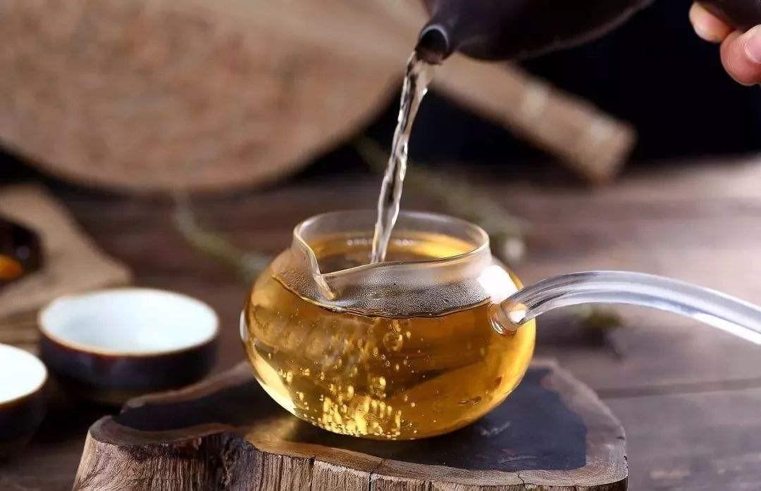 失眠|行家建议：入冬饮茶别冲动，这“3类茶”千万不能喝，难喝还伤身