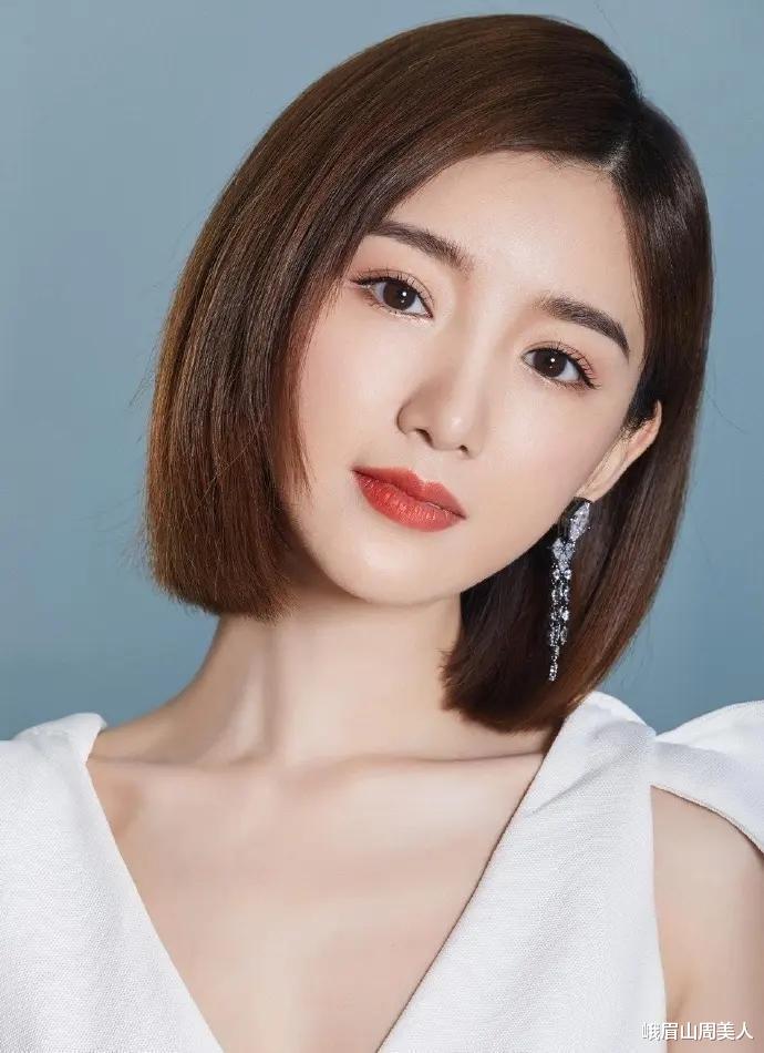 背头 ?直男“最反感”的3种女生发型，女生却认为很美，第一种很常见！