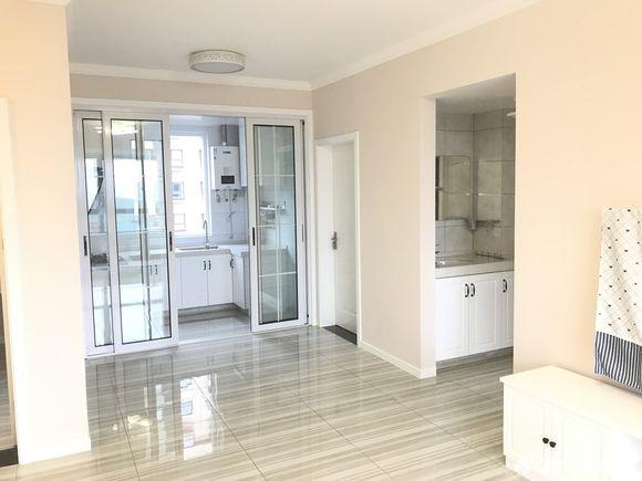 新房为省钱不做吊顶,没想到多打柜子却被亲戚点赞,忍不住晒晒!