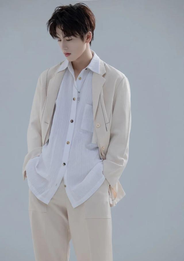 白梦妍|出道六年,她能大爆吗?