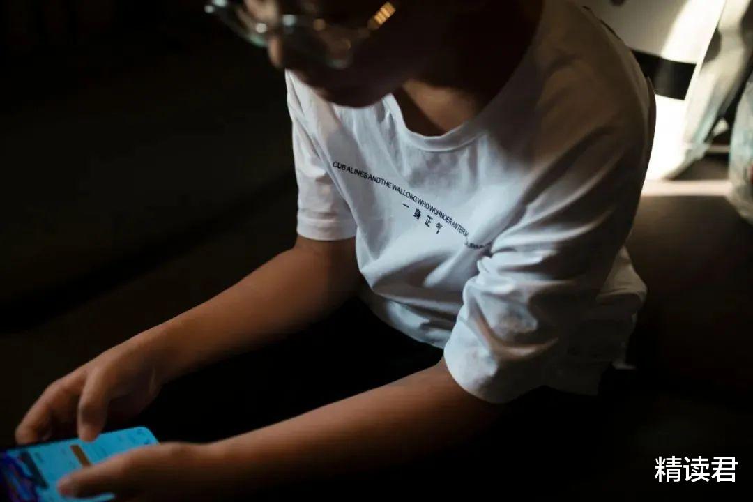 钟美美|爆红2年后，“钟美美”再上热搜：有远见的父母，都在坚持这3件事