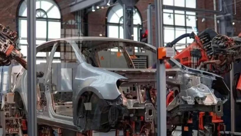 投影仪|十年千亿，百度知春