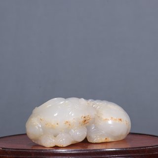 新疆维吾尔自治区|清代 新疆和田玉瑞兽雕件