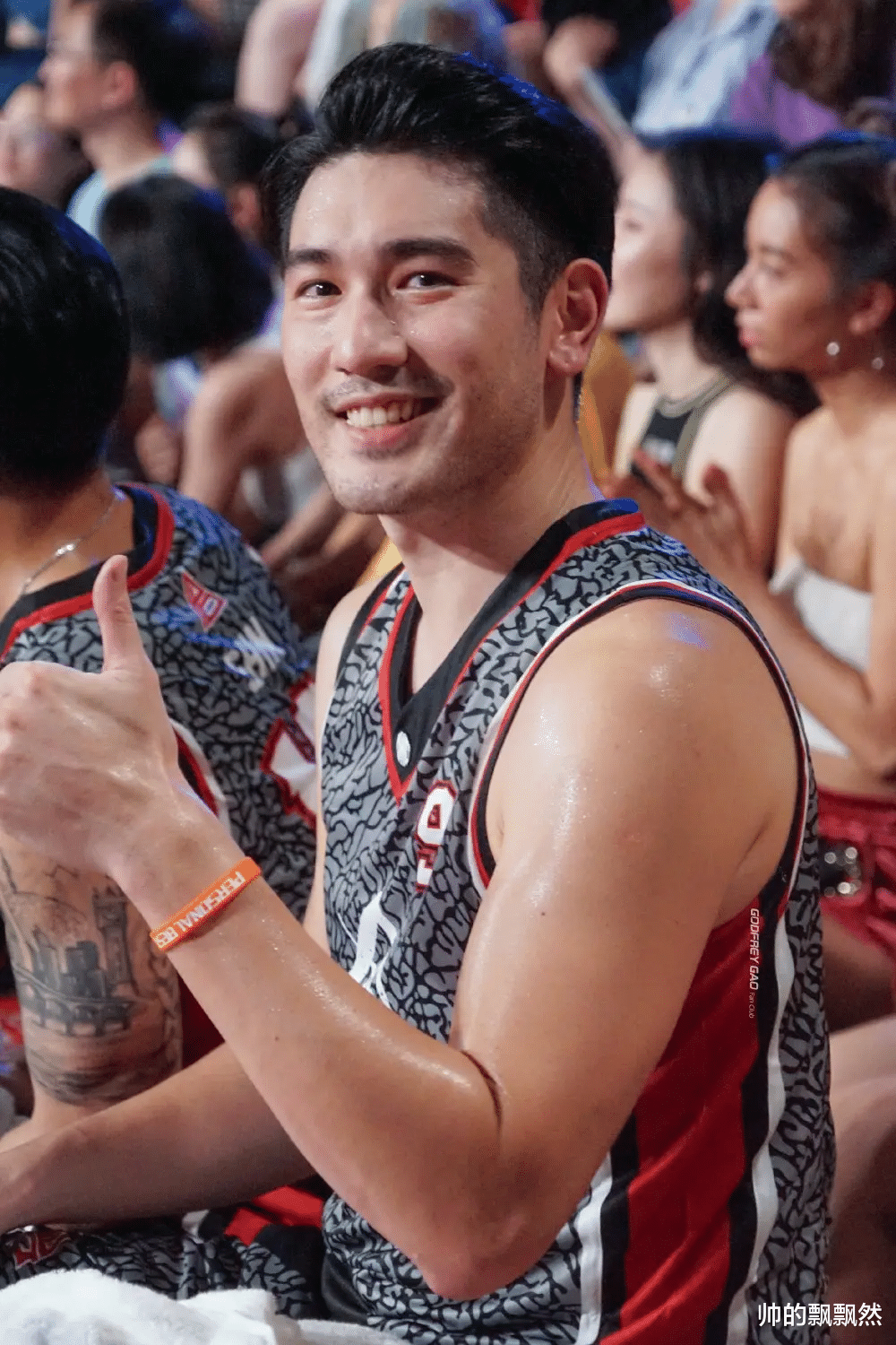 高以翔|著名演员高以翔，去世2年后，女友另结新欢，母亲的坚持让人泪目