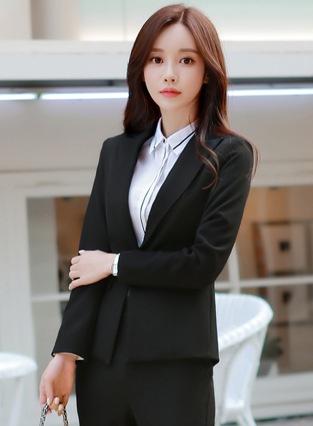 |女上司好看是种怎样的体验?