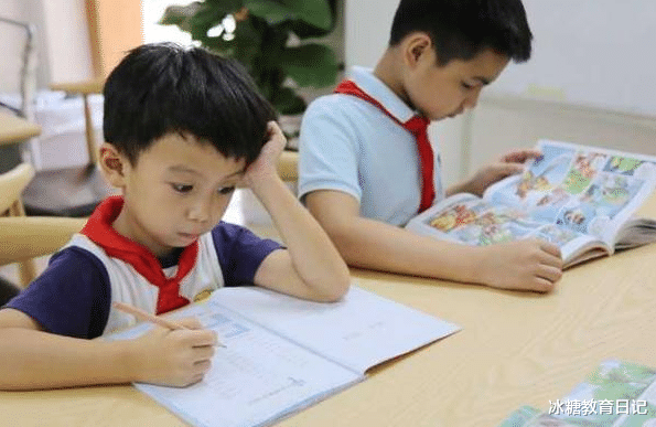 作文|小学生写作文时钢笔漏水，希望老师不要扣分，老师看后却很为难