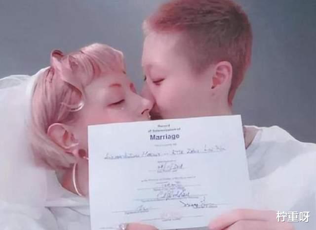 小龙女|小龙女吴卓林实惨,生母吴绮莉谴责成龙,小龙女的经历惹人唏嘘