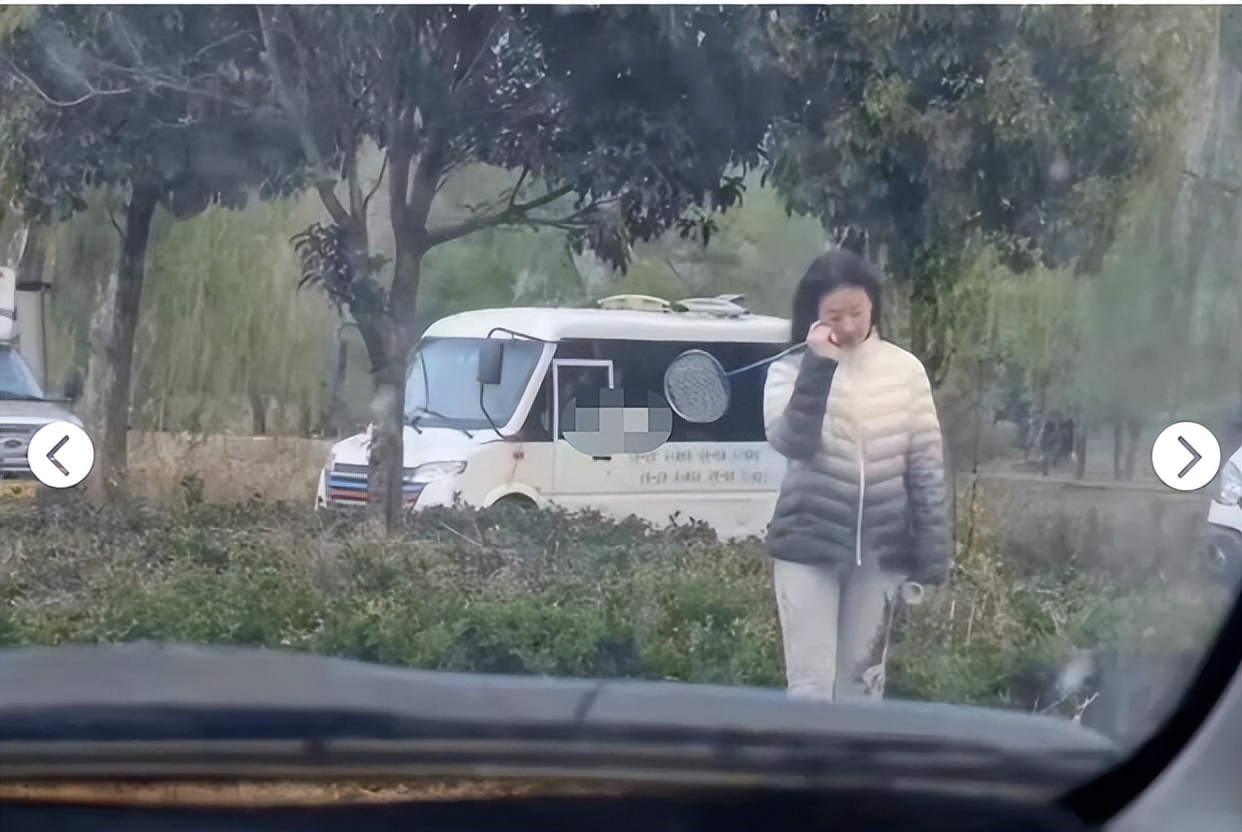 刘亦菲|刘亦菲素颜打球被偶遇,气质出众粉丝一眼就认出,侧脸鼻梁高挺