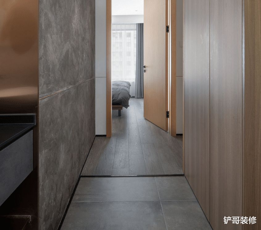 谁说小户型不能有大别墅的体验感，不仅有独立卫生间，还有大书房