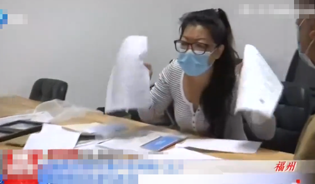女孩父亲去世,银行250万存款仅剩9元,不远万里回国查证